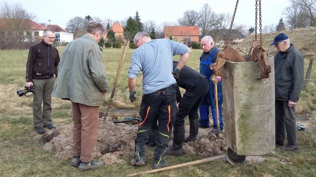 2018 Storchennest(auf)bau in Ausbuettel und Ribbesbuettel 031